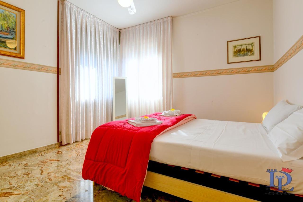 Desenzanoloft Official Partner Marriott Homes & Villas - The Sunflower Front Lake Desenzano del Garda Exterior foto